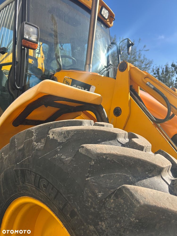 JCB 4 CX - 9