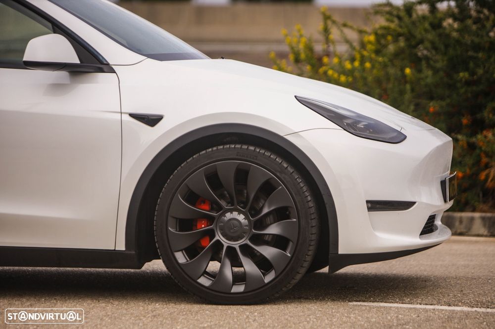 Tesla Model Y 2023 photo 5