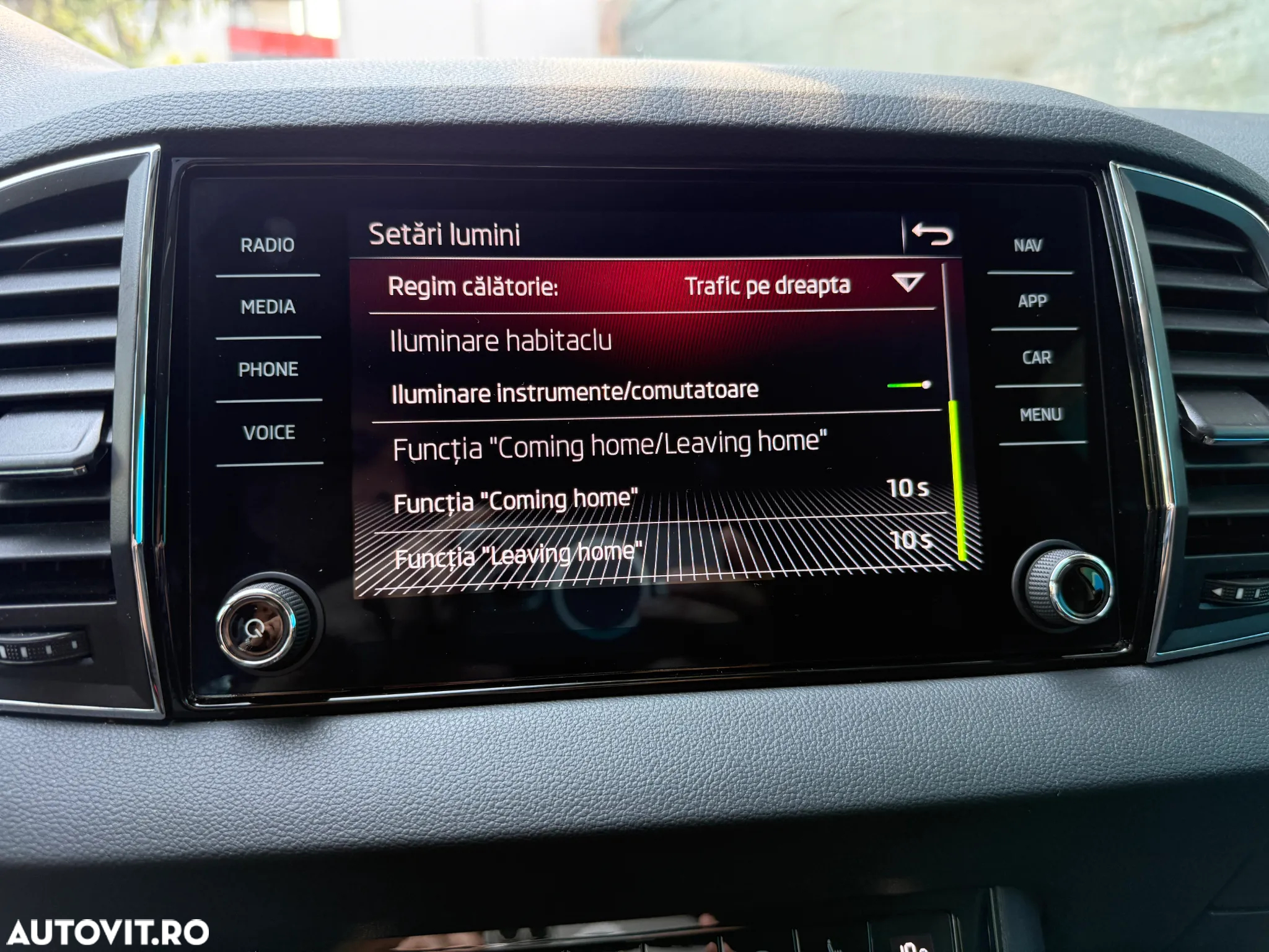 Skoda Karoq 2.0 TDI DSG Ambition - 24