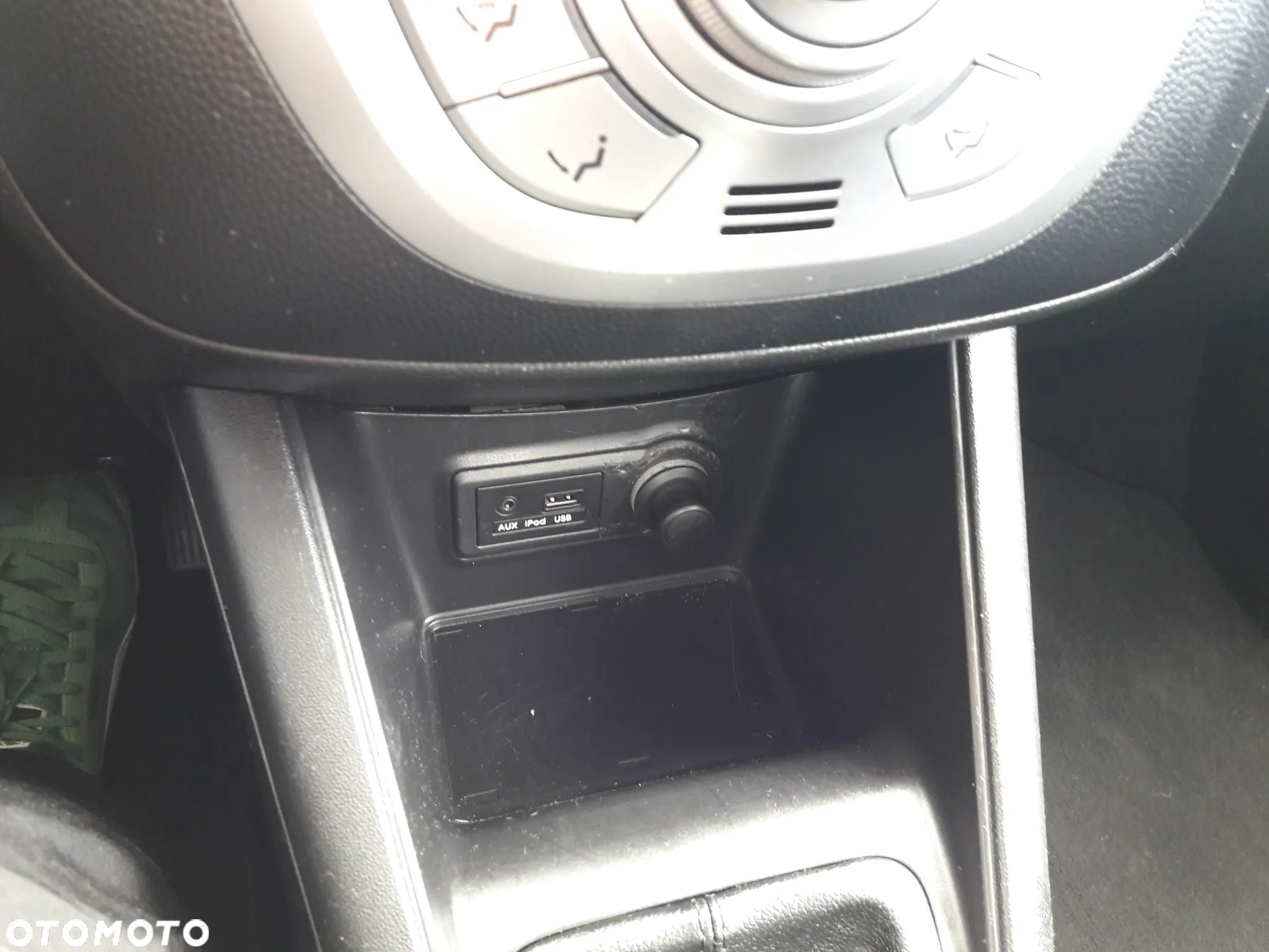 Hyundai ix20 1.4 blue - 24