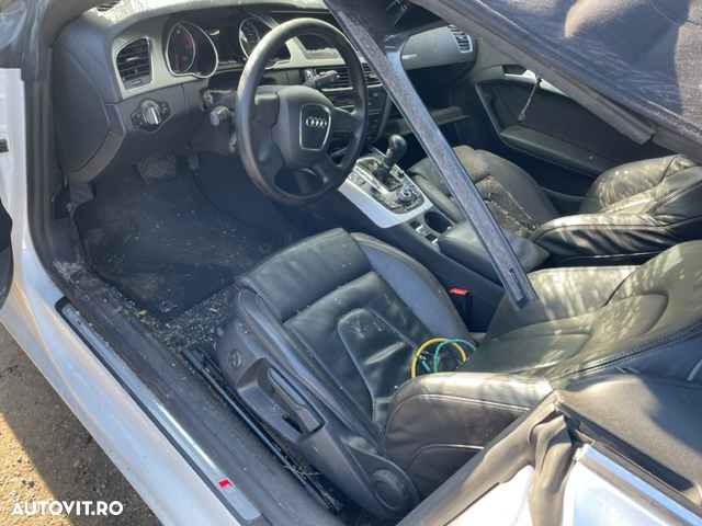 Dezmembrez Audi A5 1.8 TFSI Automat Cabrio 2012 - 5