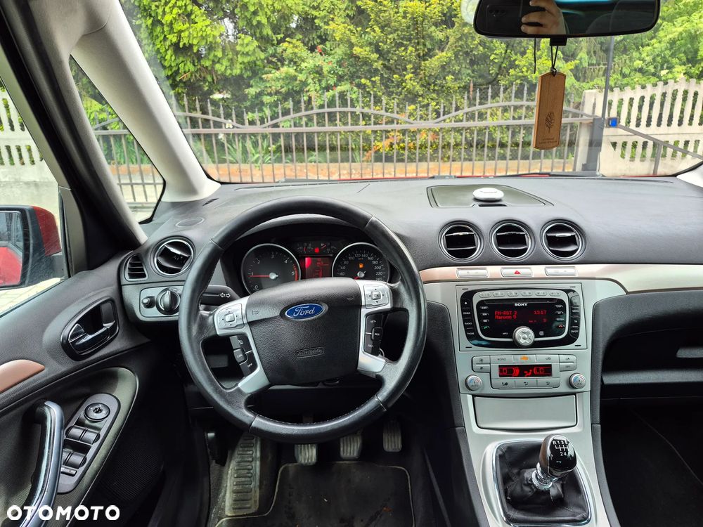 Ford Galaxy - 9
