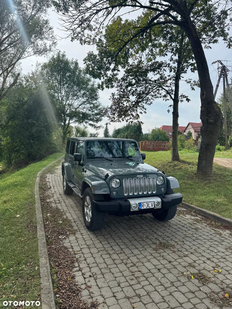 Jeep Wrangler 3.6 Unlim Sahara - 3