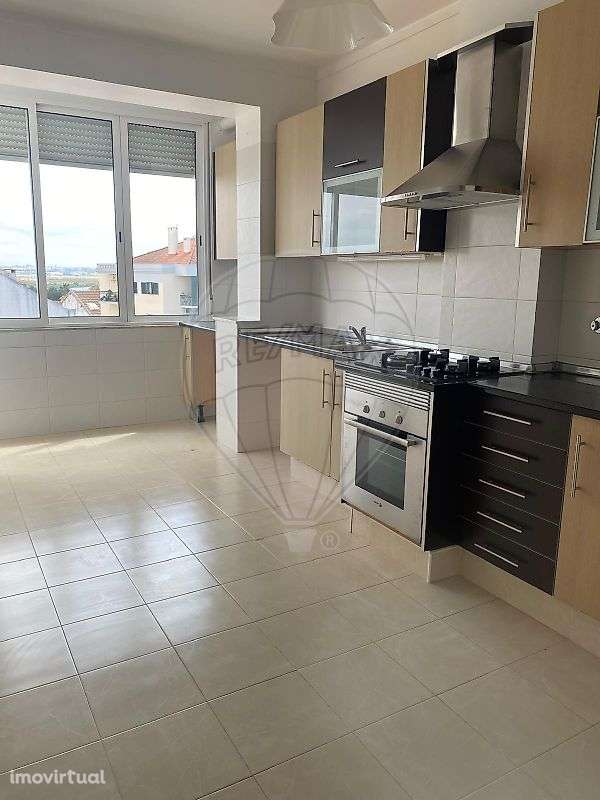 Apartamento T2 para arrendamento - Grande imagem: 2/24