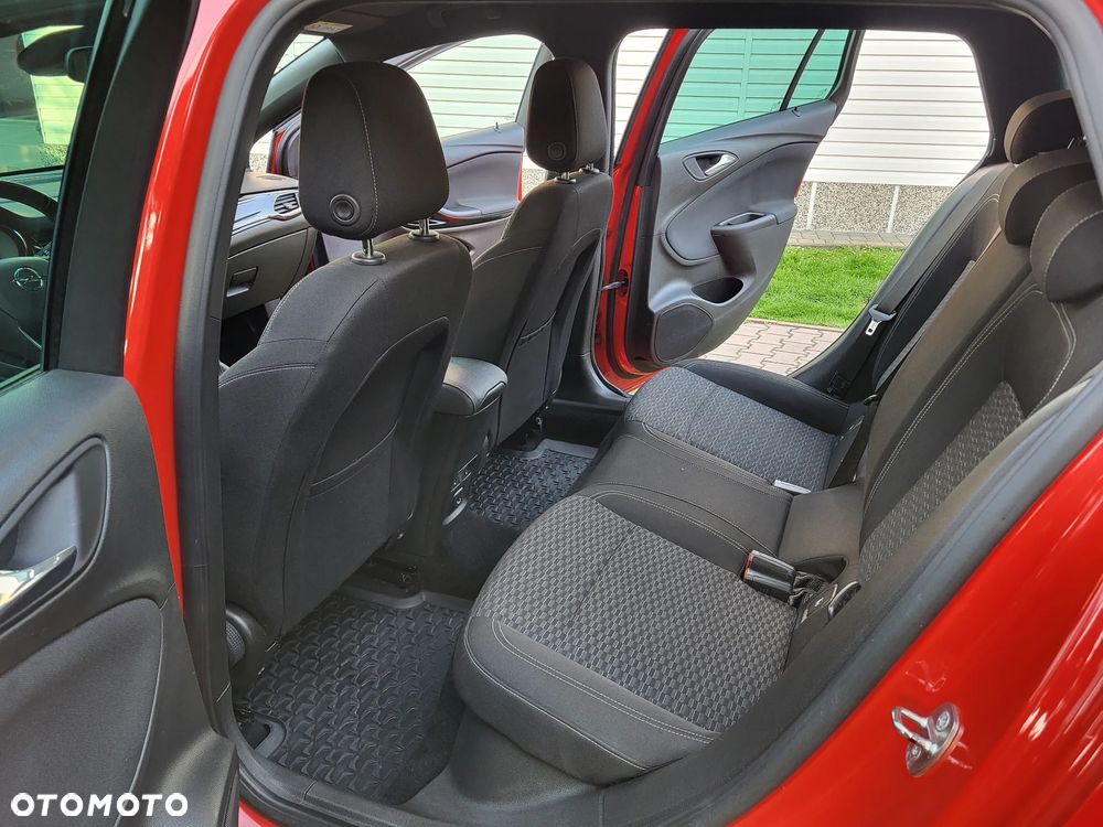 Opel Astra 1.4 Turbo Business - 12