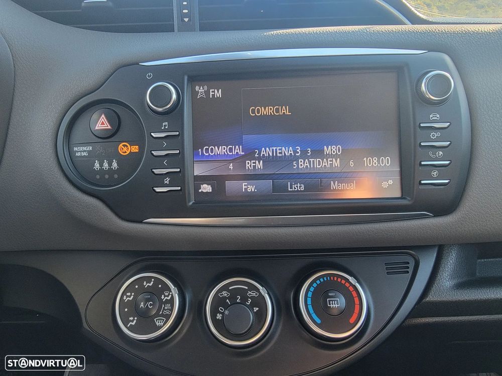 Toyota Yaris 1.0 VVT-i Comfort+P.Style - 23