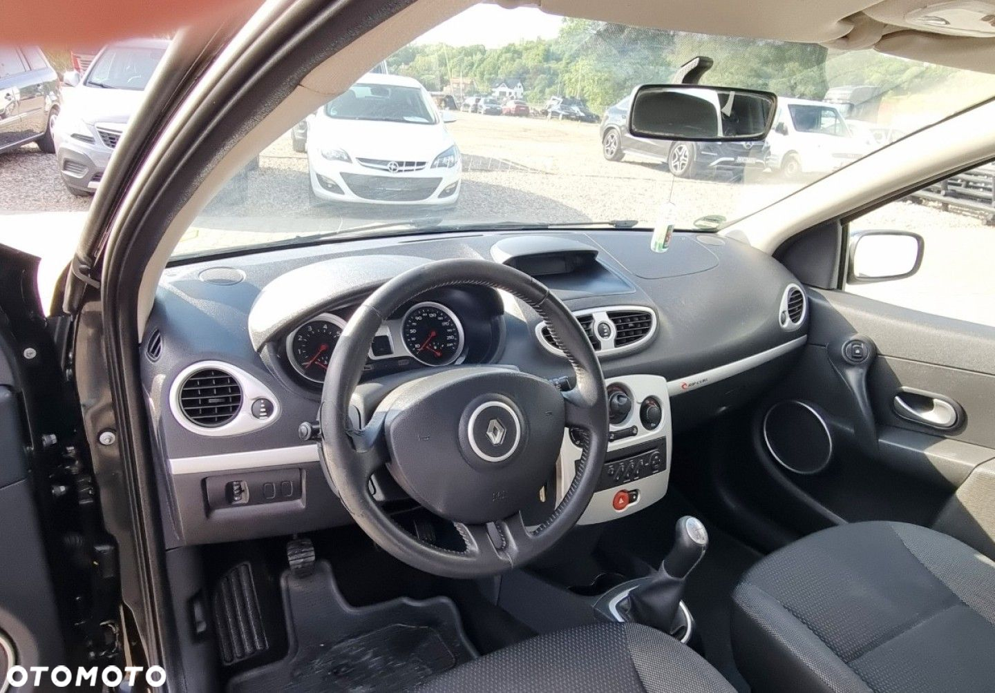Renault Clio - 6