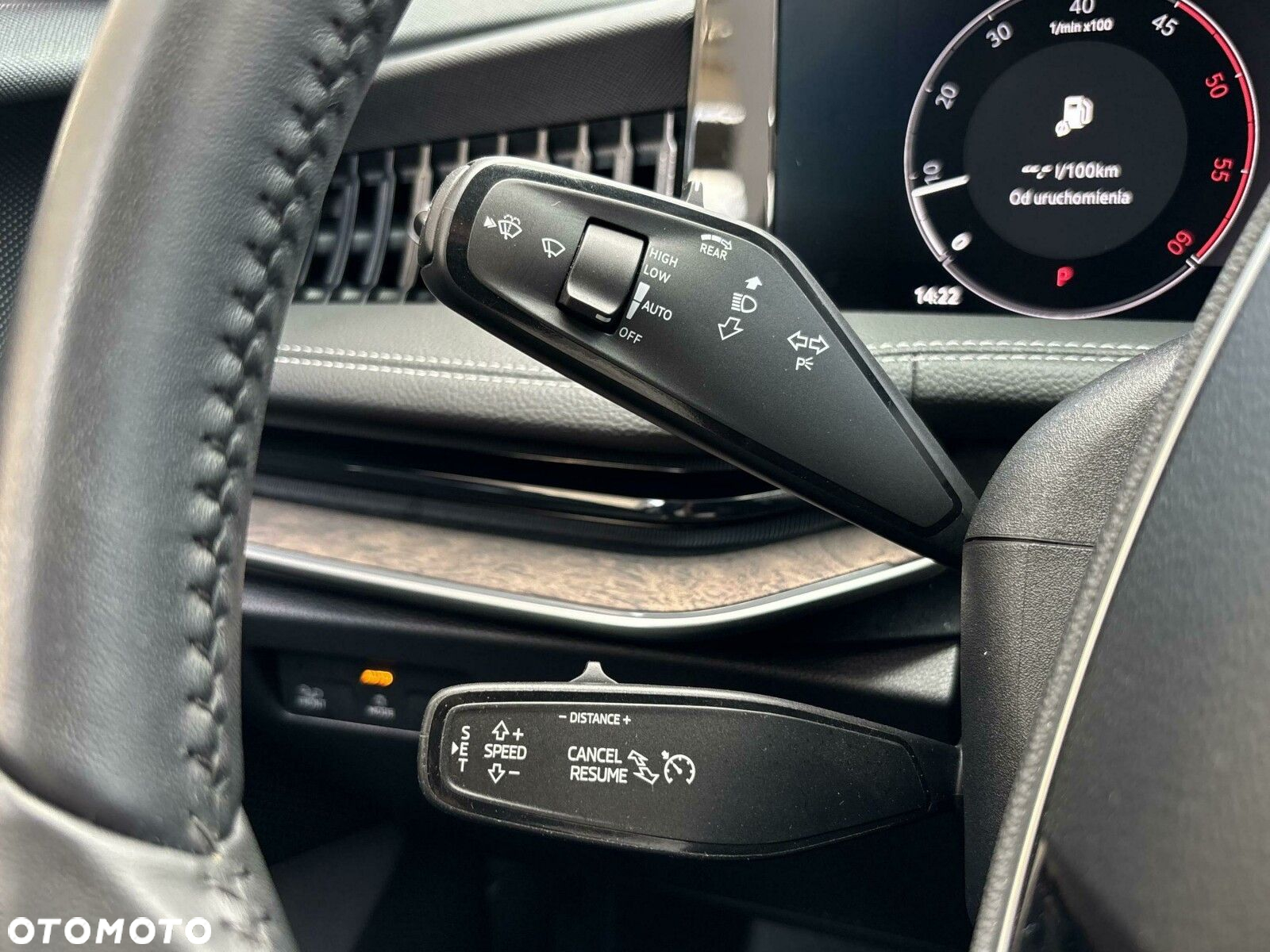 Skoda Superb 2.0 TDI SCR L&K DSG - 19