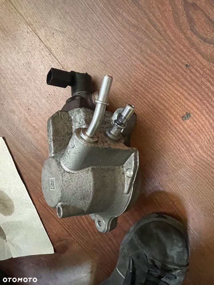 POMPA WTRYSKOWA FORD TRANSIT 2,0 E6 GK2Q-9B395-AA - 1