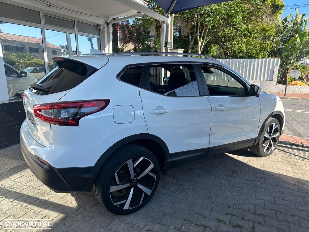 Nissan Qashqai 1.6 dCi Xtronic TEKNA+ - 4