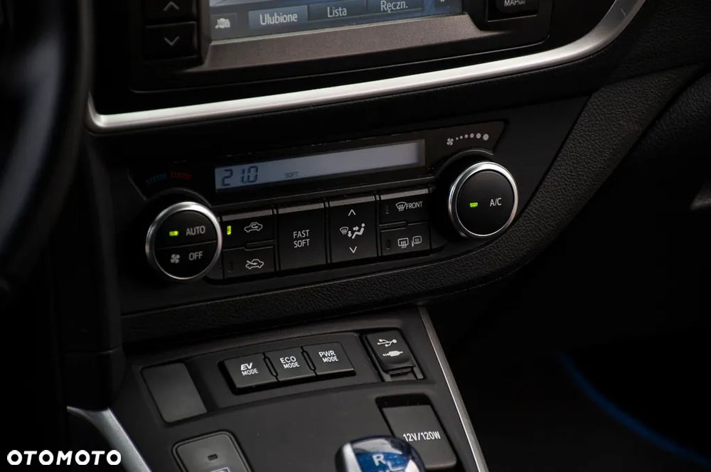 Toyota Auris 1.8 HSD Prestige NAVI - 24