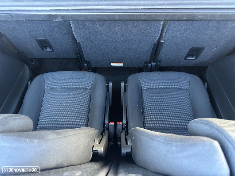 Ford S-Max 2.0 TDCi Titanium 7L - 30