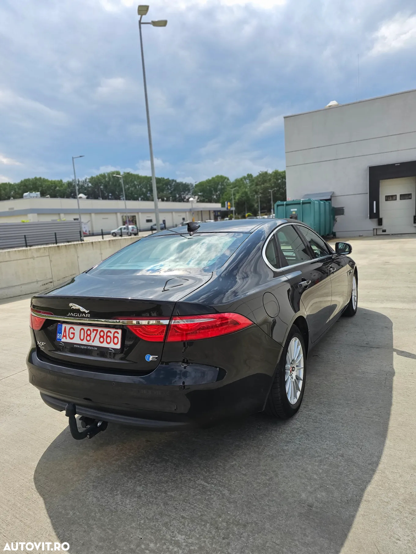 Jaguar XF 20d RWD E-Performance Prestige - 16