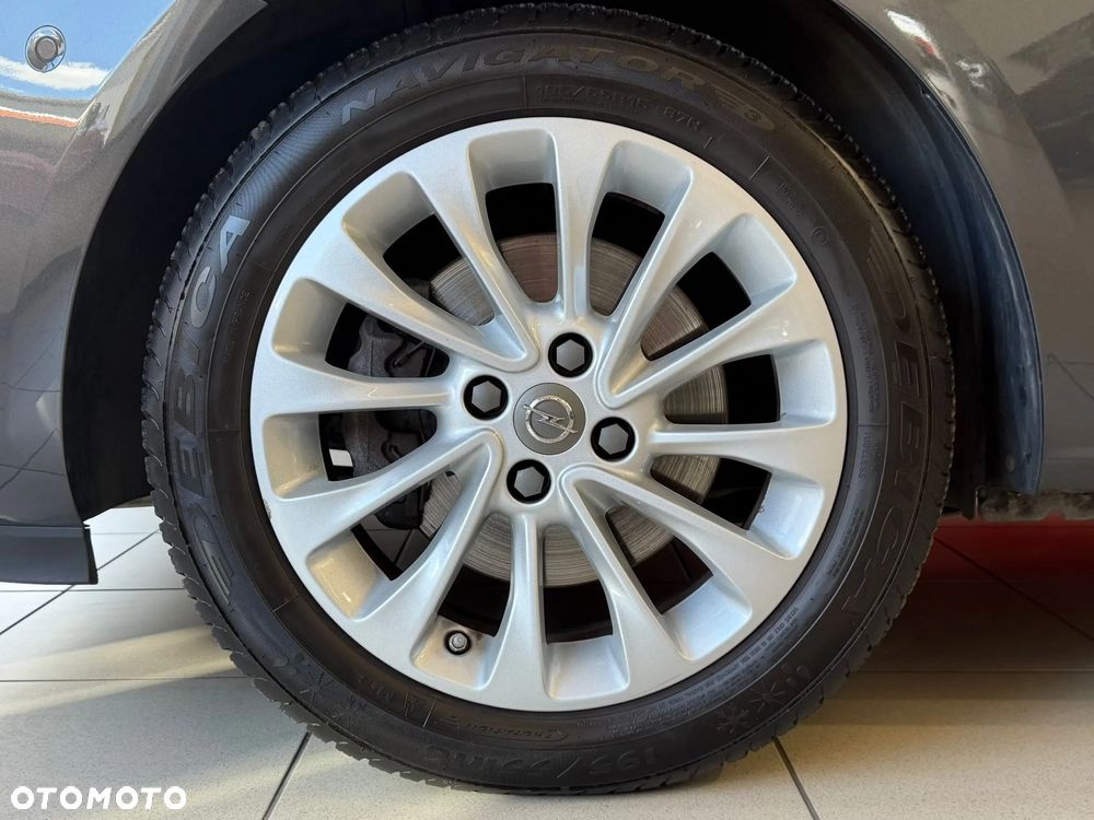Opel Corsa 1.4 T Cosmo S&S - 8