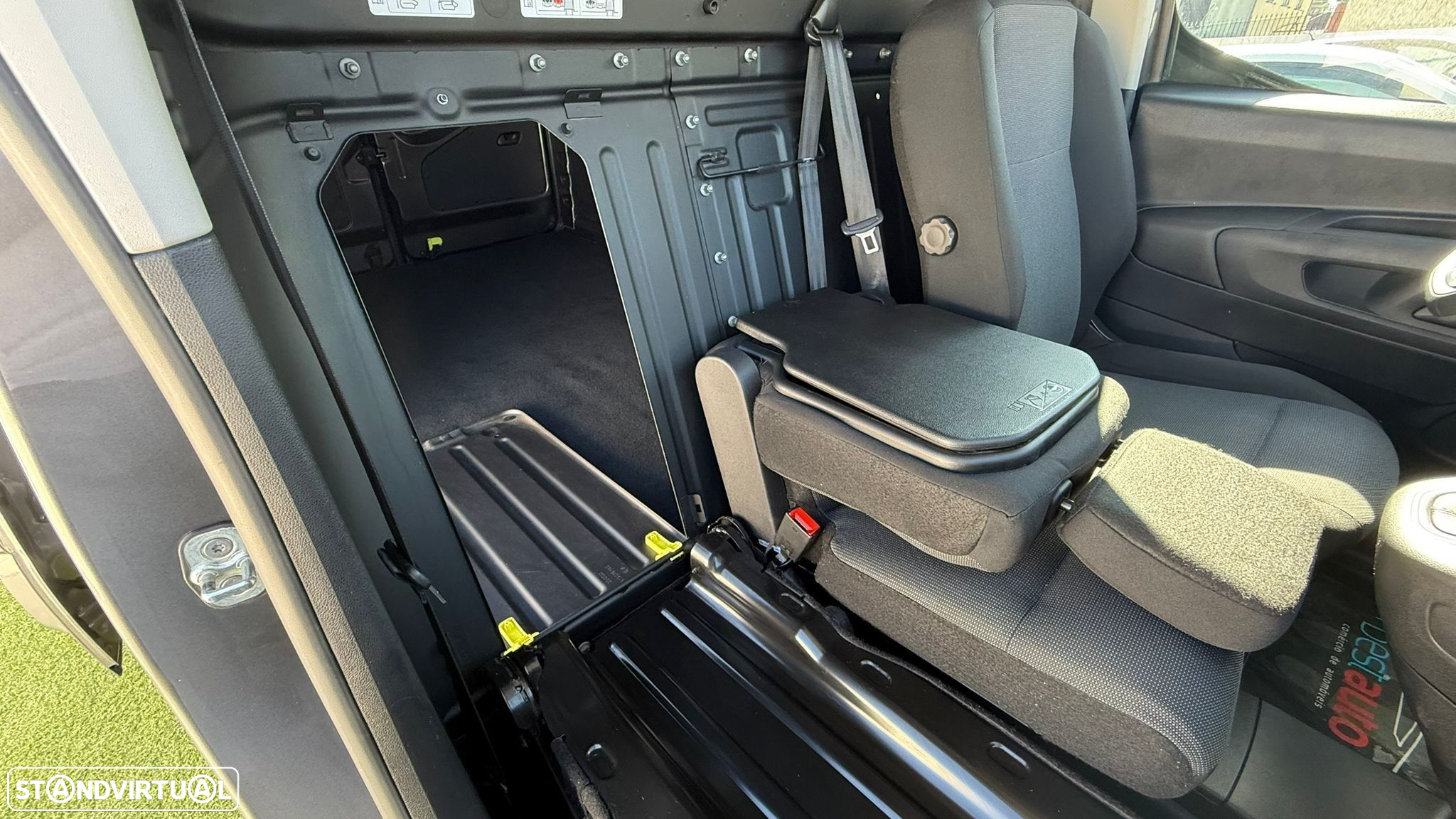 Citroën Berlingo 1.5 BlueHDi M Shine Pack - 21