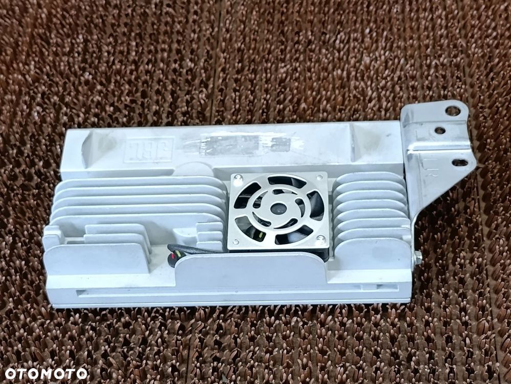 TOYOTA LAND CRUISER 150 2.8D 204KM 18-24r Wzmacniacz JBL - 3