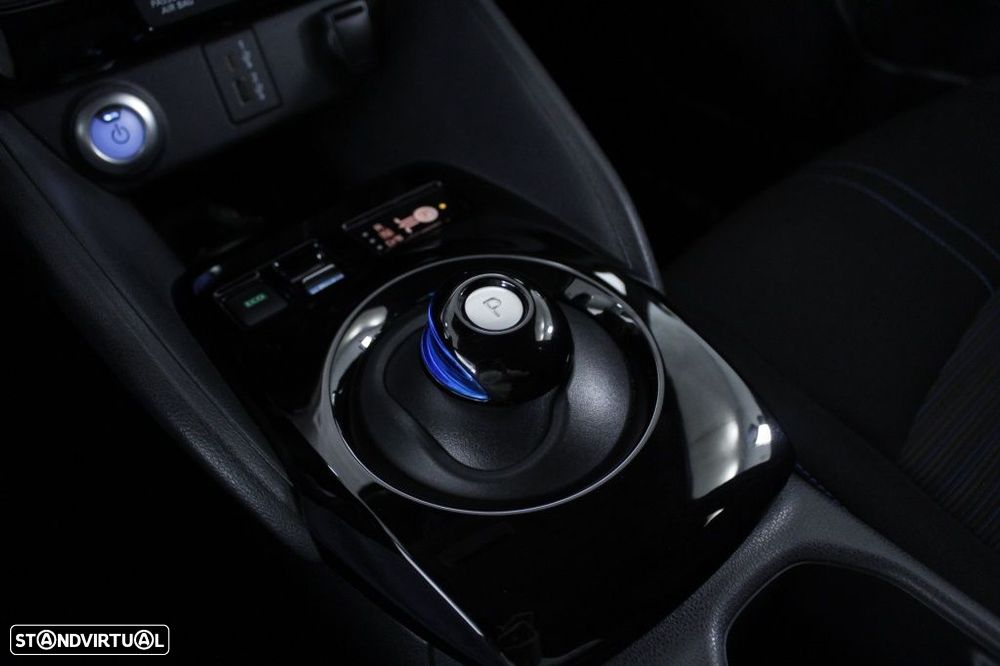 Nissan Leaf N-Connecta - 33