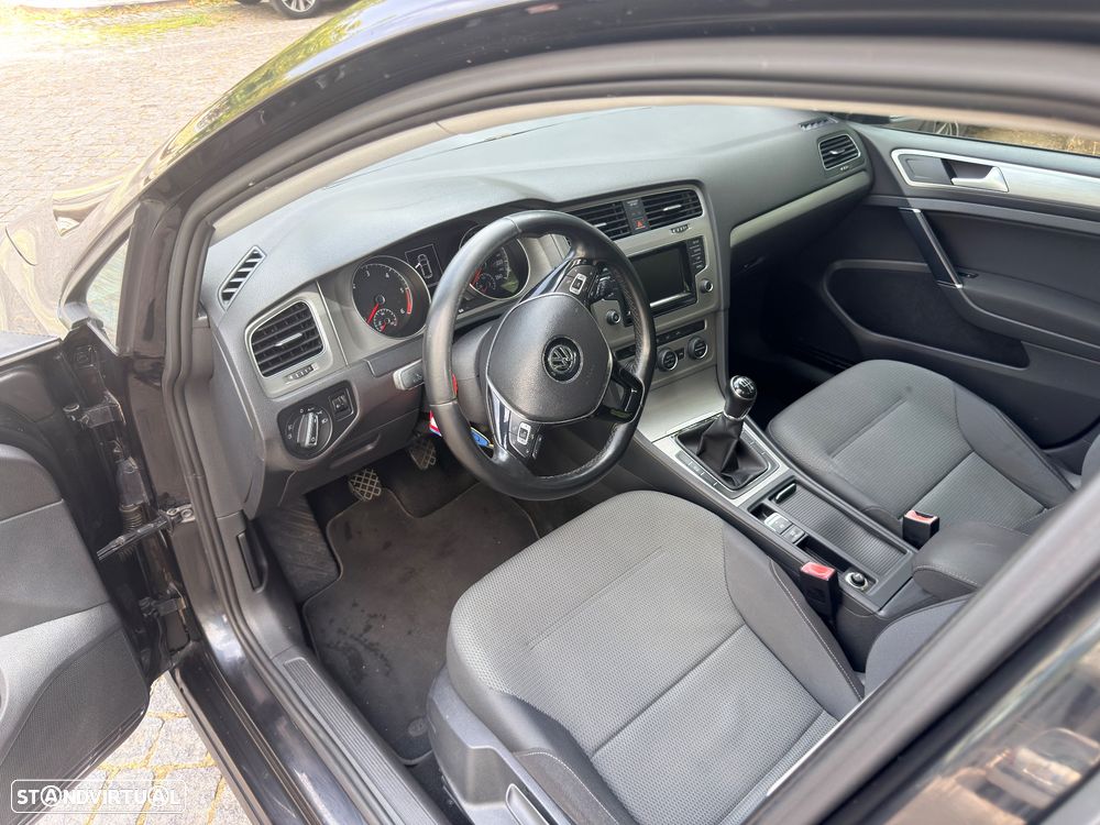 VW Golf 1.6 TDi BlueMotion Comfortline - 14