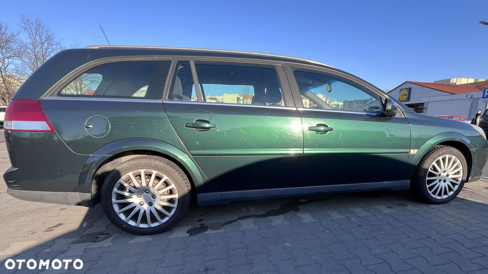 Opel Vectra 1.9 CDTI DPF Cosmo - 1