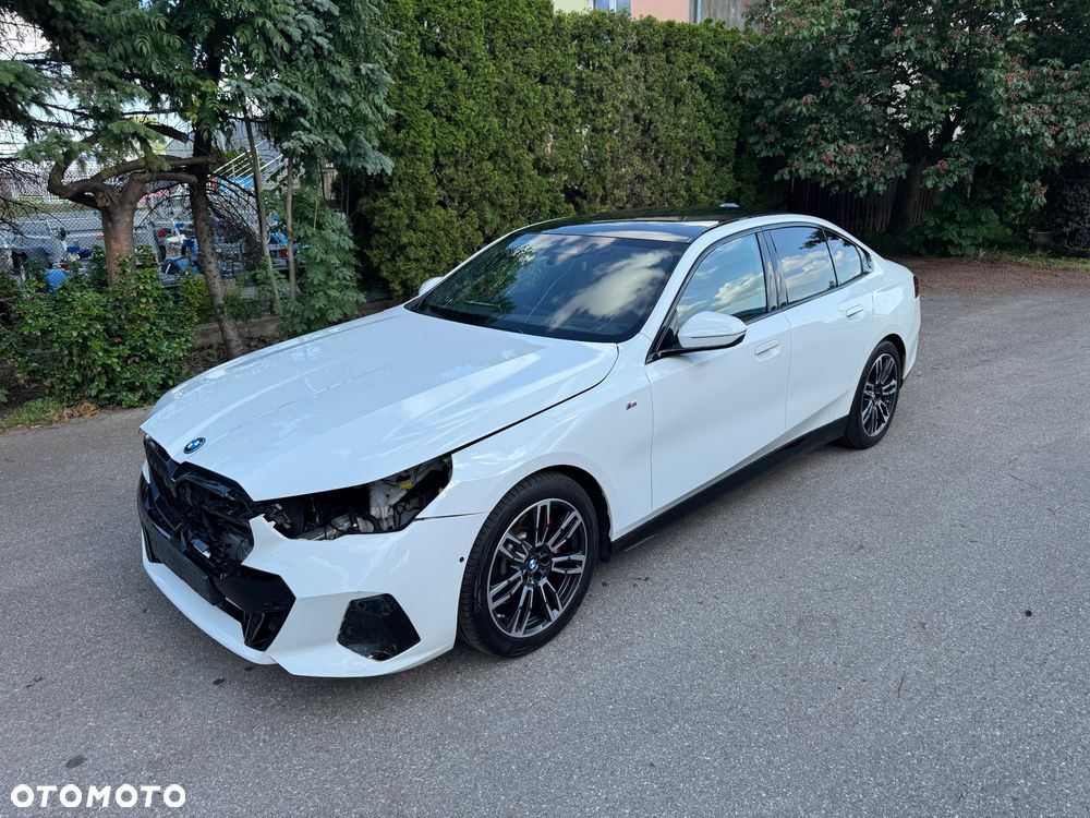 BMW Seria 5 520d xDrive mHEV M Sport - 36