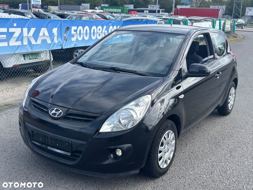 Hyundai i20 1.2 Classic + - 8