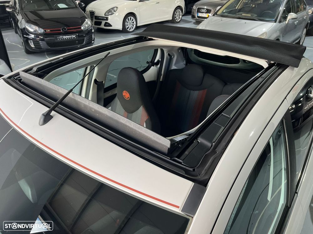 Peugeot 108 1.2 PureTech Top! Roland Garros - 23