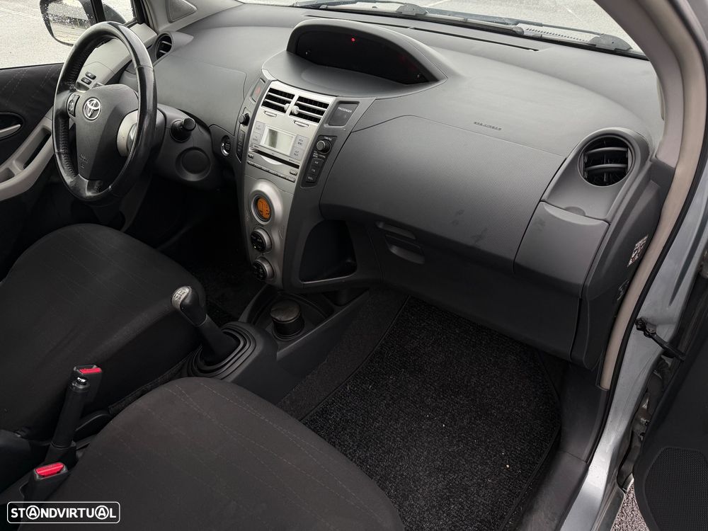 Toyota Yaris 1.0 VVT-i Sol High Pack - 7