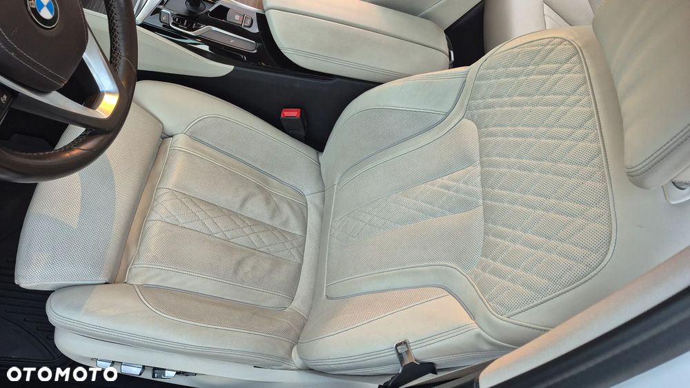 BMW Seria 5 520d Luxury Line - 22