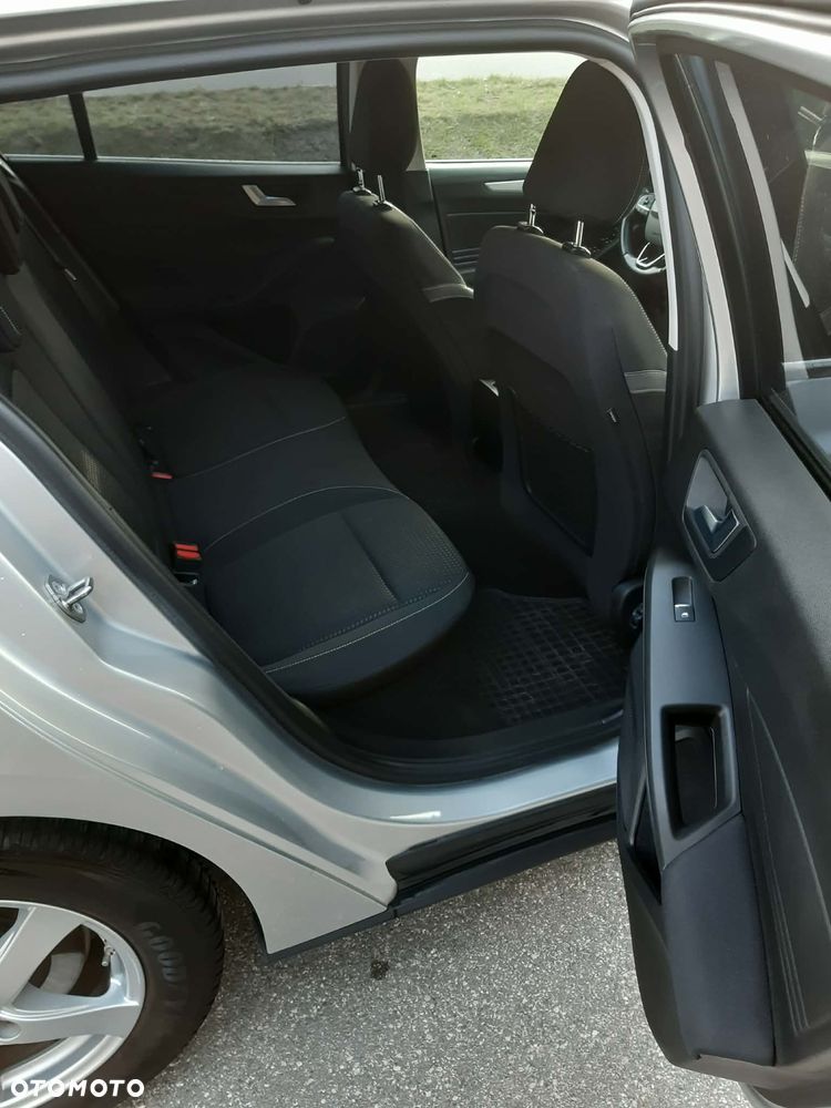 Ford Focus - 9