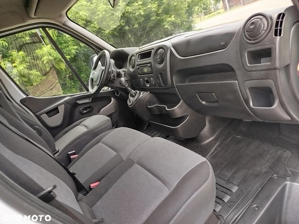Renault Master L2H2 ŚREDNIAK 2.3DCI - 31