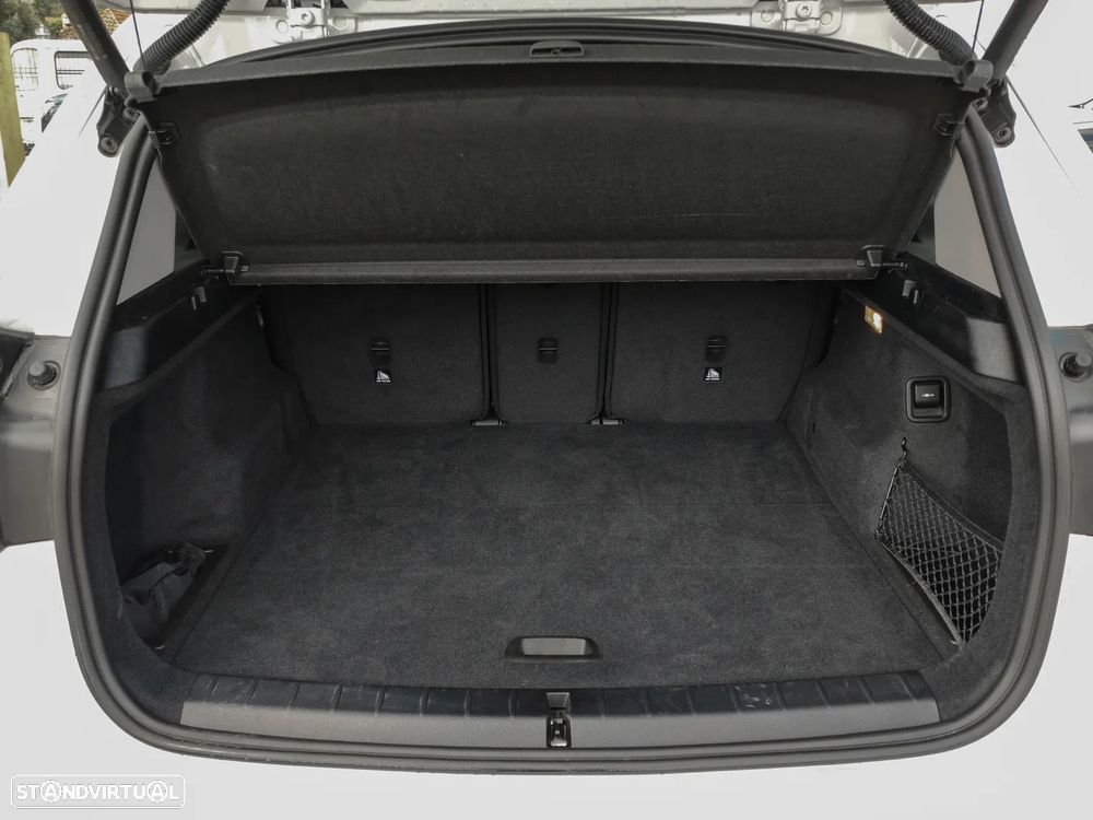 BMW X1 sDrive18i Advantage - 16