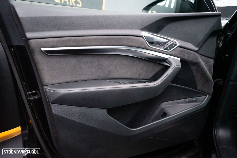 Audi e-tron 50 quattro S line - 27