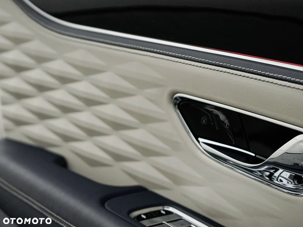Bentley Flying Spur W12 S - 30