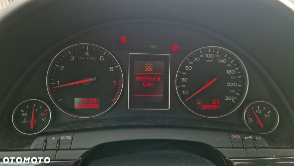 Audi A4 Limousine - 5