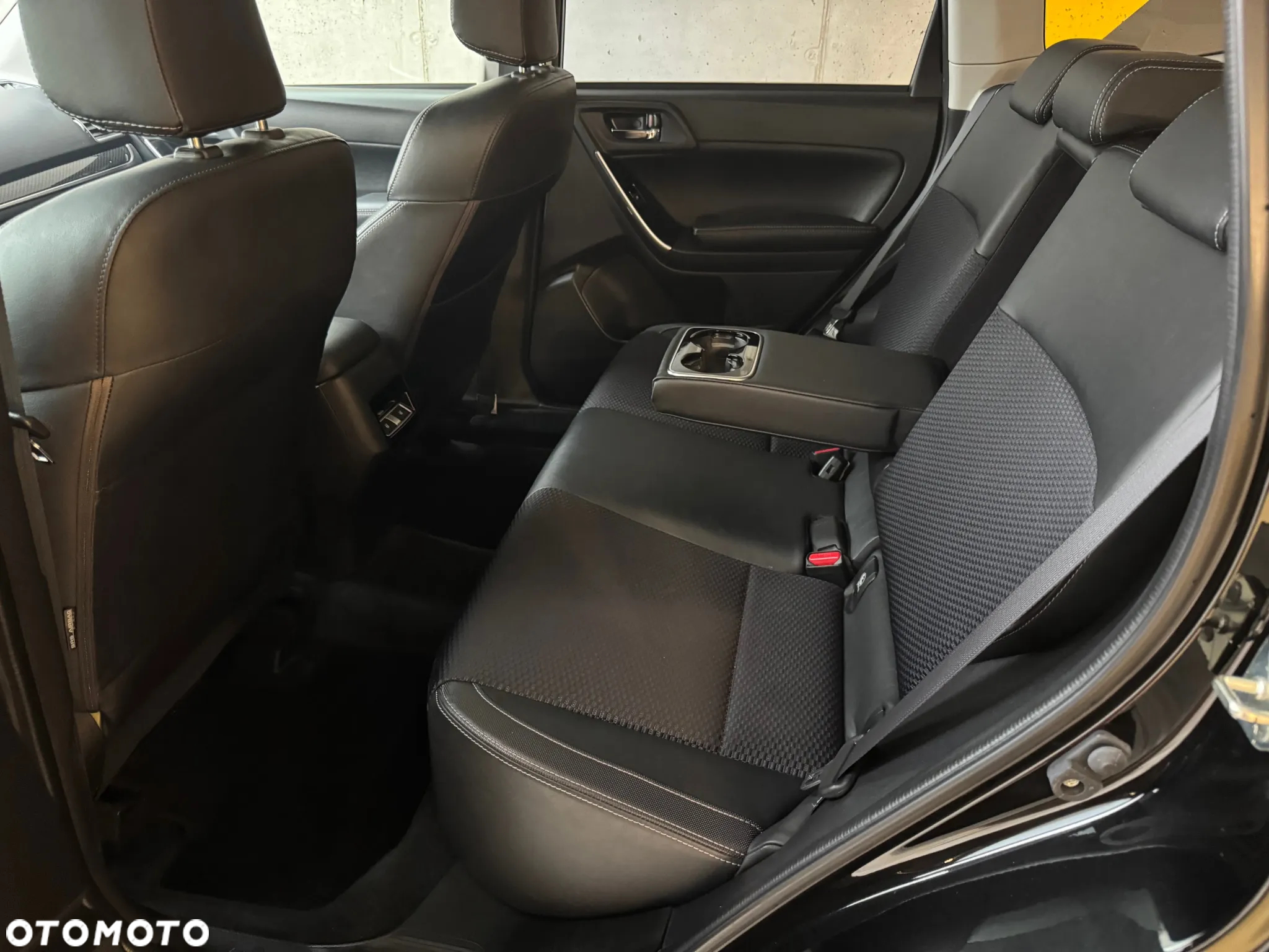 Subaru Forester 2.0 i Exclusive Special (EyeSight) Lineartronic - 14