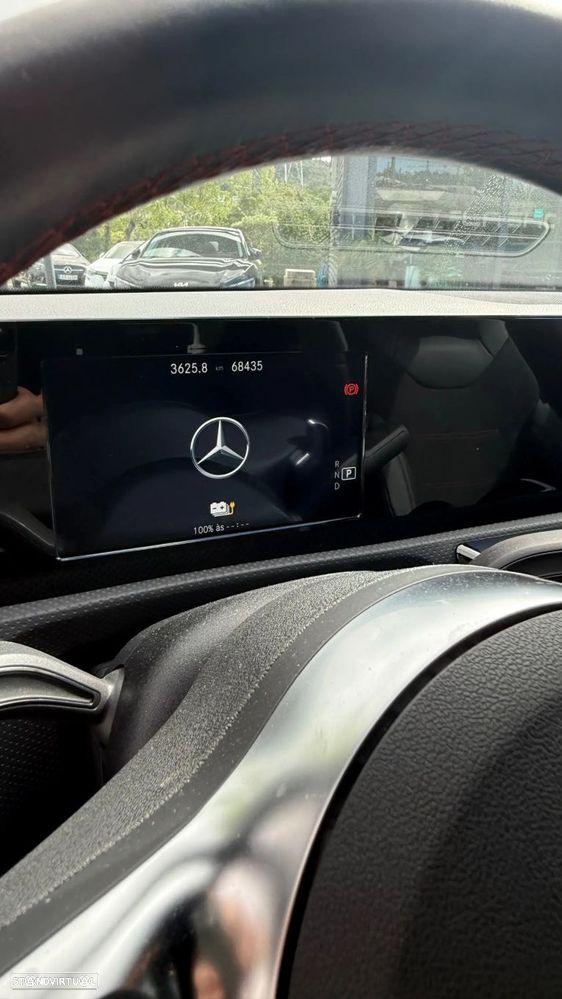 Mercedes-Benz CLA 250 e Shooting Brake AMG Line - 11