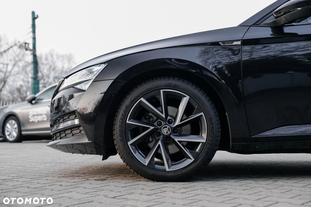 Skoda Superb 2.0 TSI Sportline DSG - 4