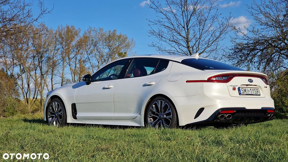 Kia Stinger 2.0 T-GDI GT Line - 6