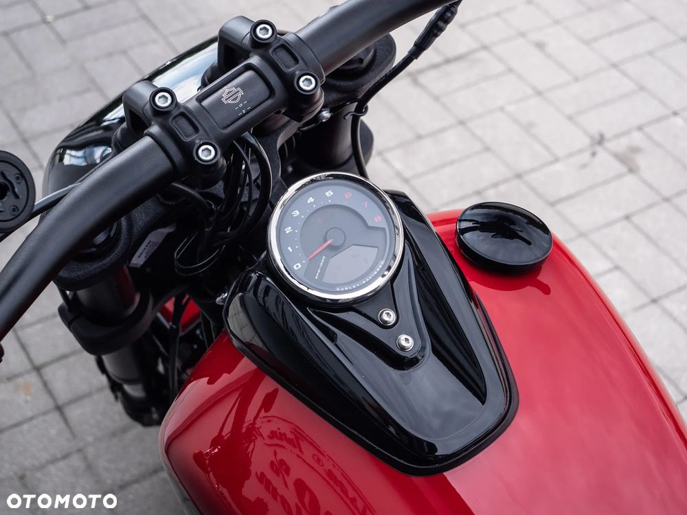 Harley-Davidson Softail Fat Bob - 14