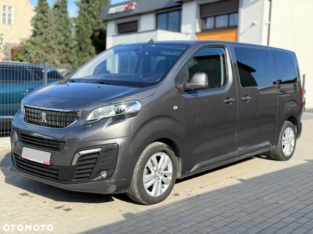 Peugeot Traveller 2017 photo 2