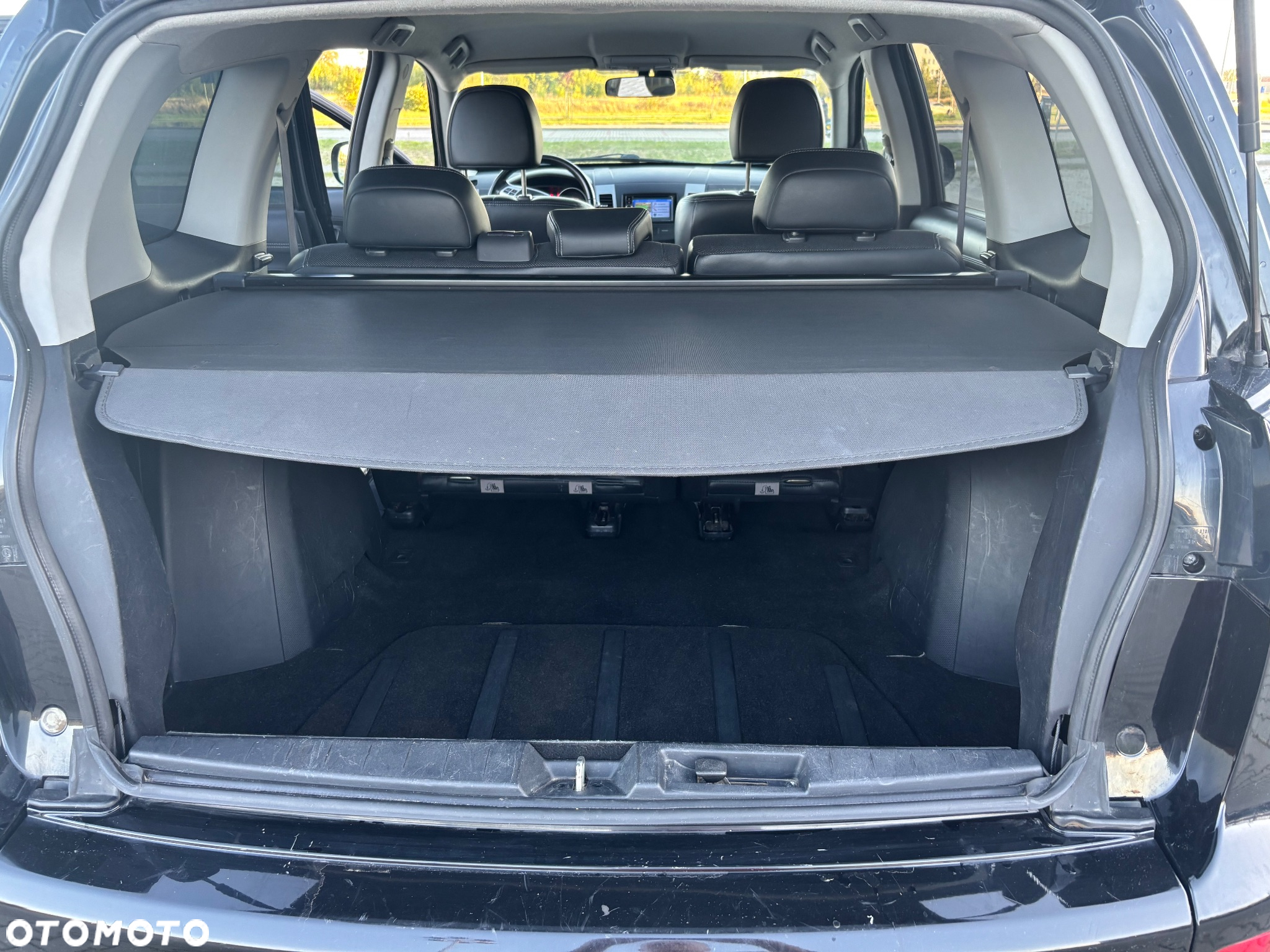Mitsubishi Outlander 2.0 Intense NAVI 2WD EU5 - 15