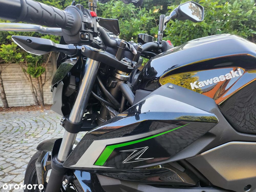 Kawasaki Z - 17