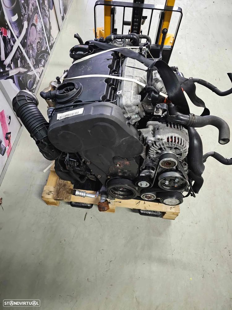 Motor Audi A4 2.0 TDI 2007 de 140cv, ref BLB - 1