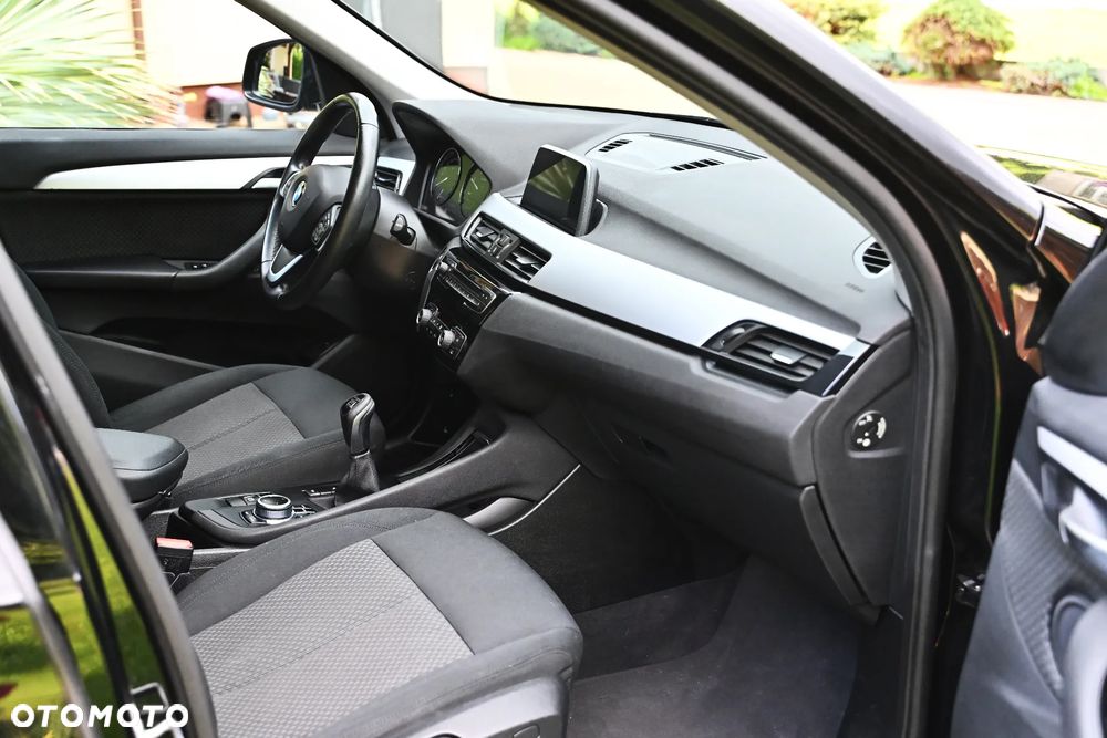 BMW X1 xDrive18d Sport Line - 10