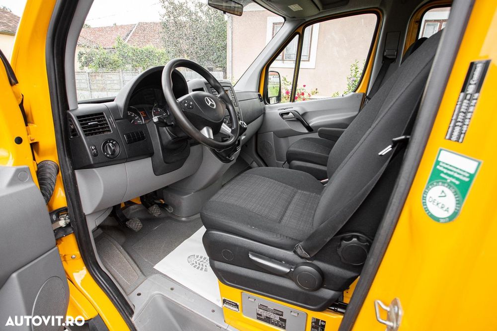 Mercedes-Benz Sprinter - 22