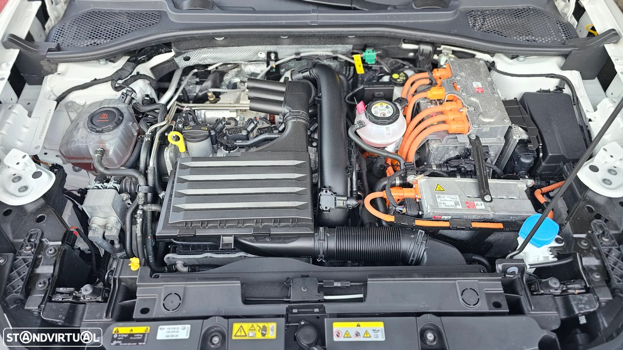 Cupra Formentor 1.4 e-Hybrid DSG VZ - 32