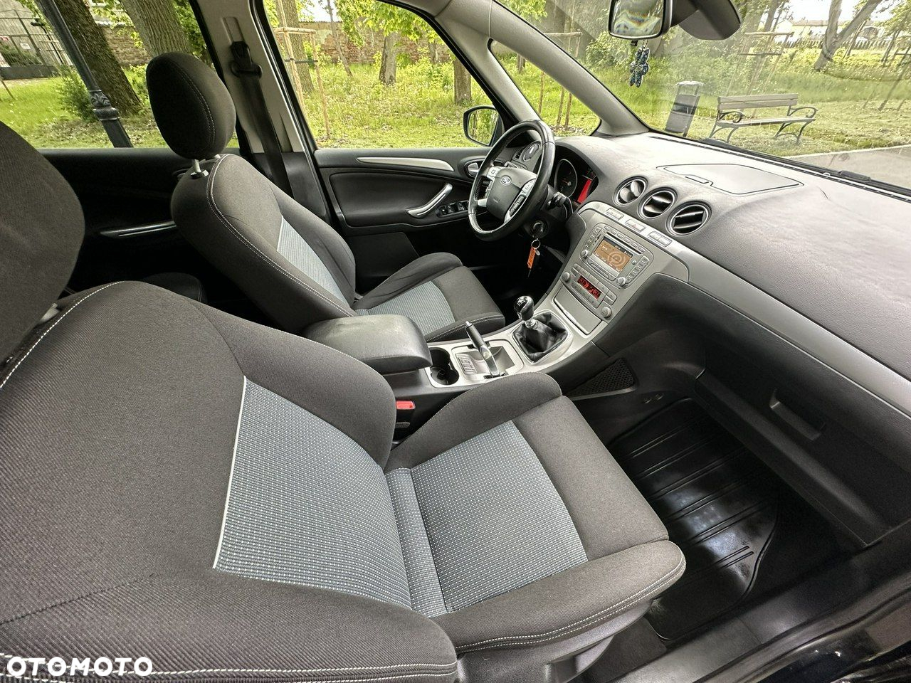 Ford S-Max - 31