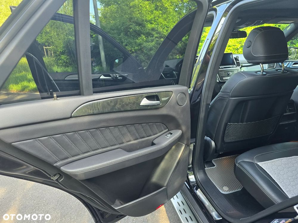 Mercedes-Benz GLE - 13