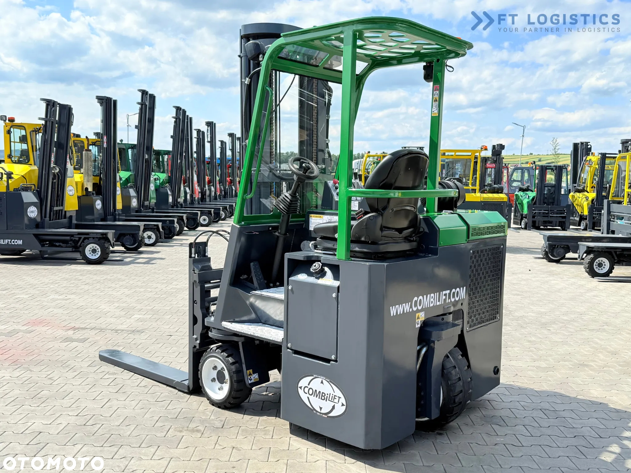 Combilift CB2500 / DIESEL / TRIPLEX / WYDŁY WYSUWNE / 5500MM / WOLNY SKOK / PRZESUW WIDEŁ / POZYCJONER / JAK NOWY - 12