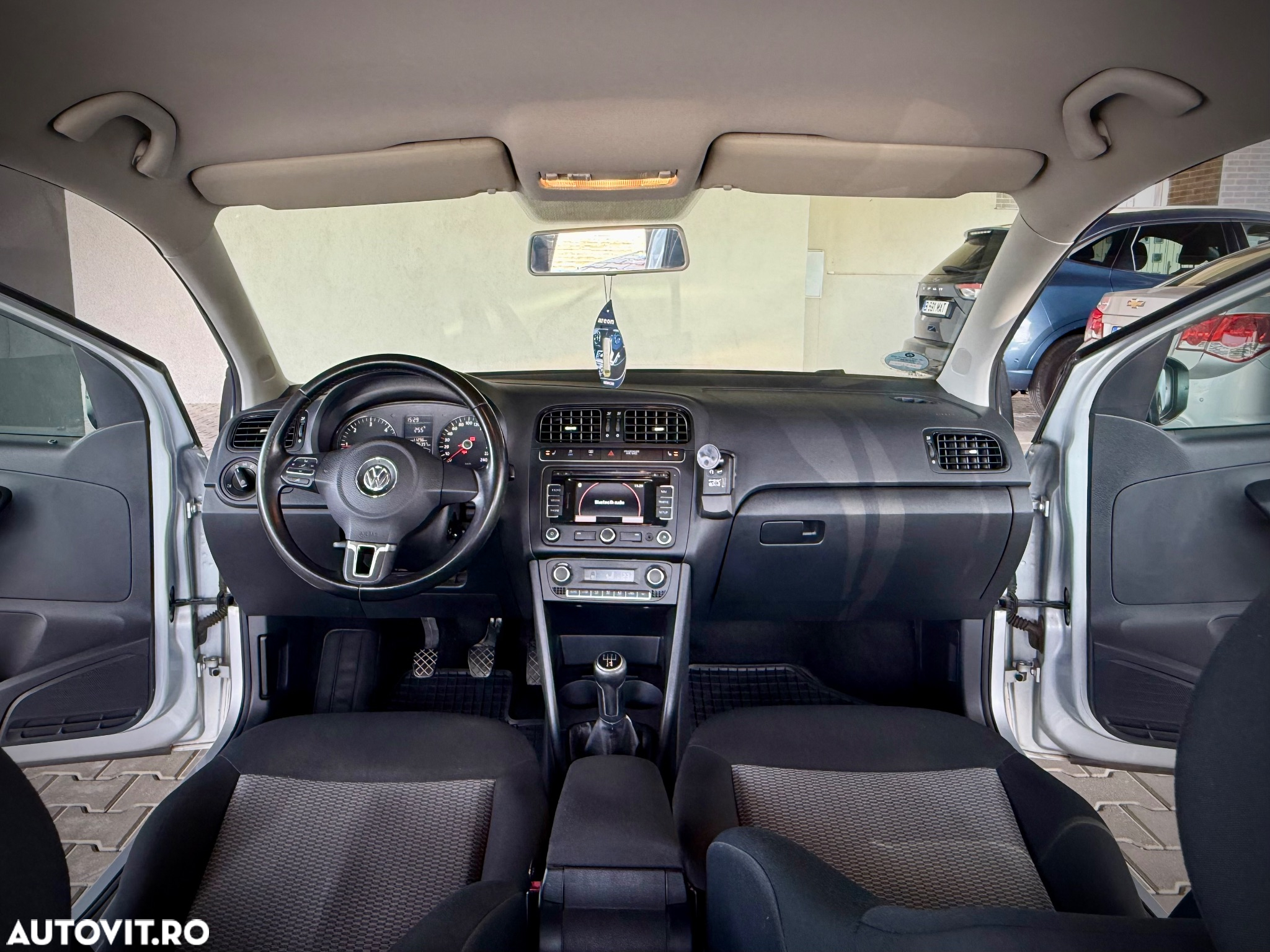 Volkswagen Polo - 12
